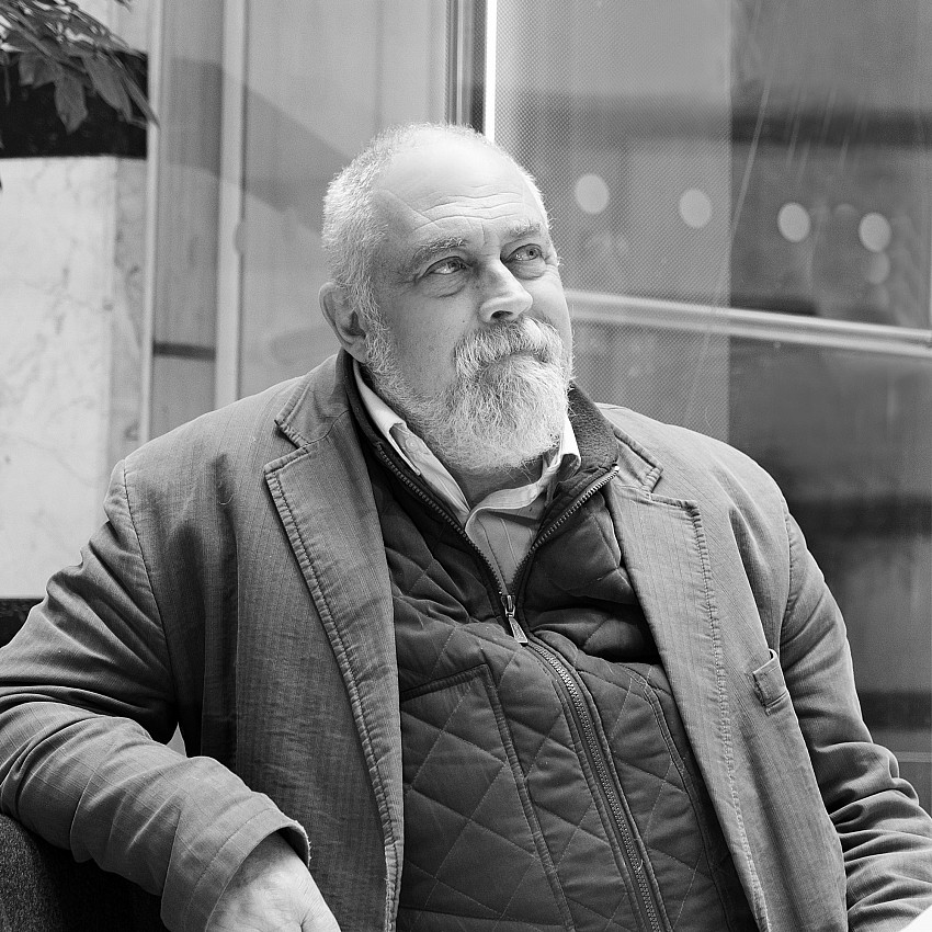 Phil Osborne Director